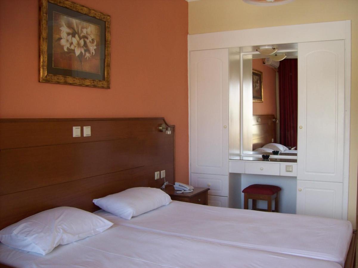 Thomas Bay Hotel Agios Stefanos Avliotes  Exteriér fotografie