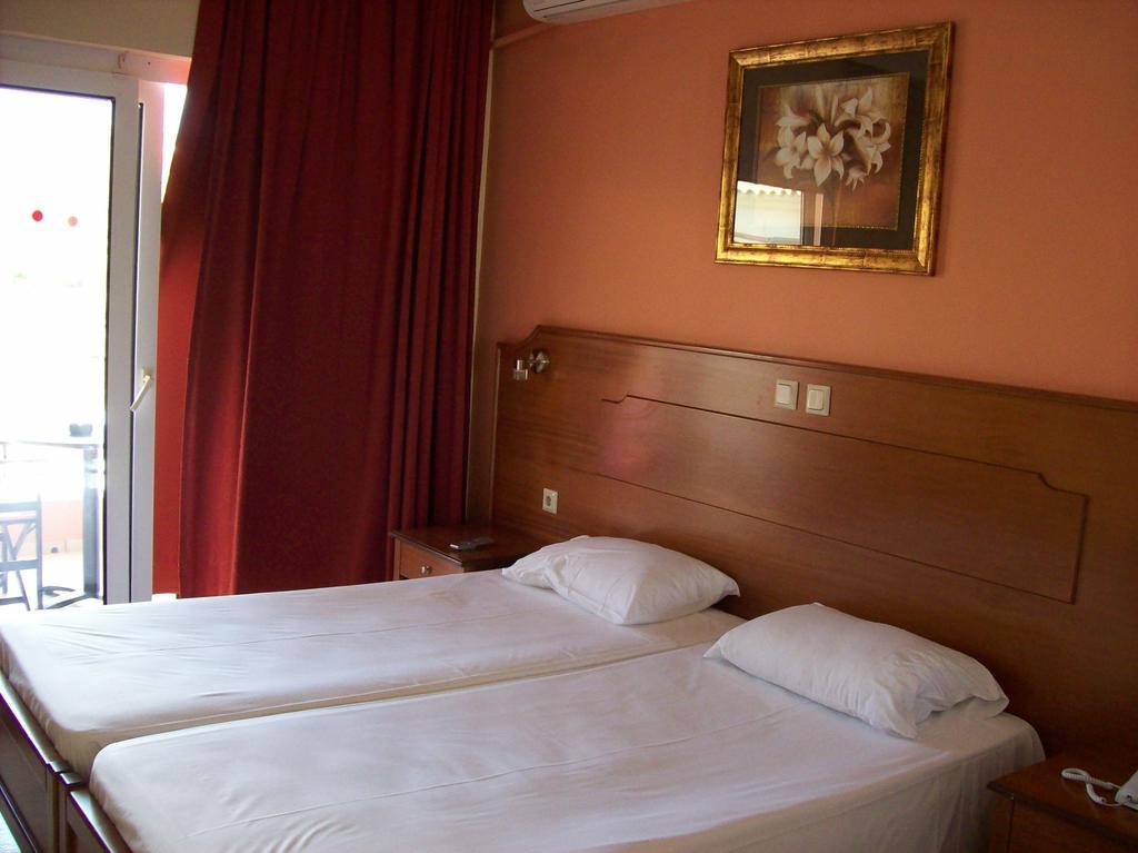 Thomas Bay Hotel Agios Stefanos Avliotes  Exteriér fotografie